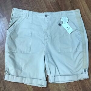 NWT Denver Hayes Womens Shorts Sz 18